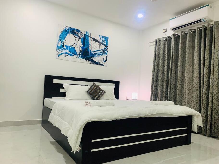 Апартаменти White Orchid, Unique & Stylish, Executive 2Bhk. Ґувахаті Екстер'єр фото
